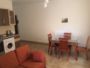 thumbnail: In-room dining