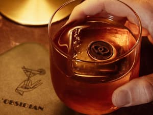 thumbnail: Bar (on property)