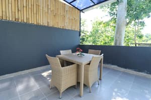 thumbnail: Terrace/patio