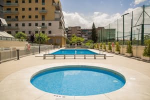 thumbnail: Outdoor pool