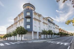 thumbnail: Exterior