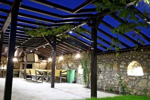 thumbnail: BBQ/picnic area
