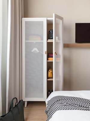 thumbnail: Room amenity