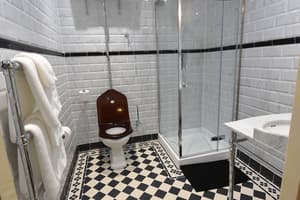 thumbnail: Bathroom