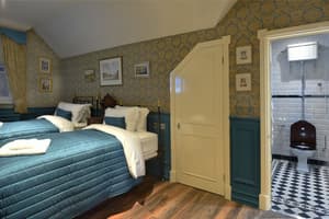 thumbnail: Room