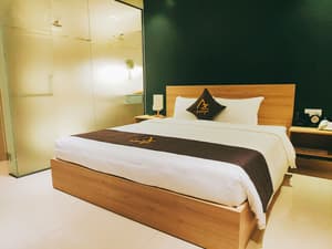 thumbnail: Room