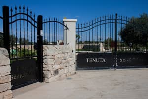 thumbnail: Property entrance