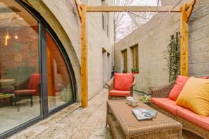 thumbnail: Terrace/patio