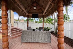 thumbnail: Balcony