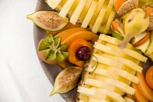 thumbnail: Dining