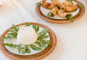 thumbnail: Dining