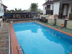 thumbnail: Outdoor pool
