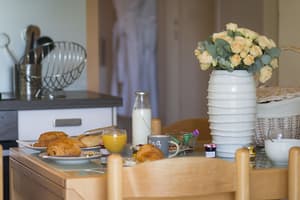 thumbnail: In-room dining