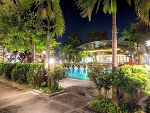 thumbnail: Front of property - evening/night