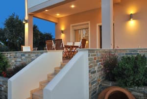 thumbnail: Exterior