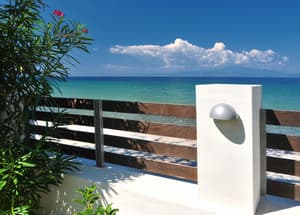 thumbnail: Exterior