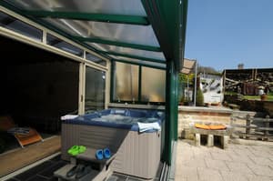 thumbnail: Breakfast area