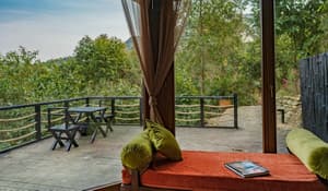 thumbnail: Balcony view