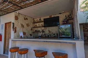 thumbnail: Bar (on property)