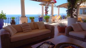 thumbnail: Exterior
