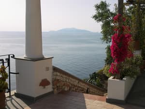 thumbnail: Exterior