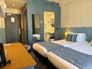thumbnail: Room
