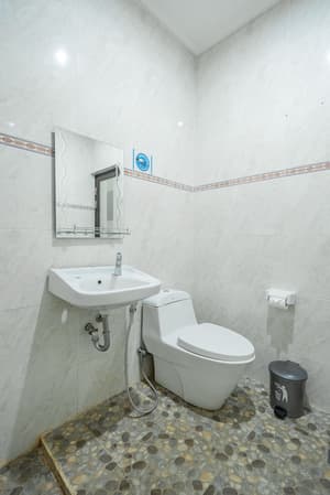 thumbnail: Bathroom