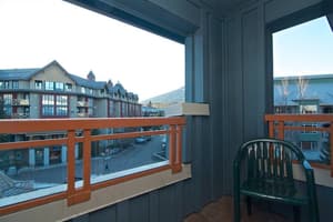 thumbnail: In-room dining