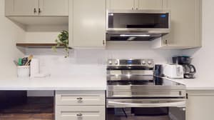 thumbnail: In-room dining