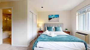 thumbnail: In-room dining