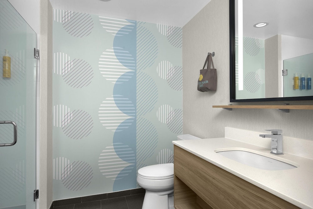 Bathroom shower