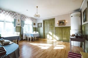 thumbnail: Breakfast area