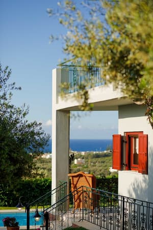 thumbnail: Exterior