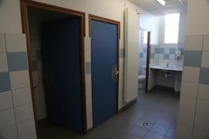 thumbnail: Bathroom amenities