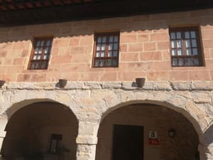 thumbnail: Front of property