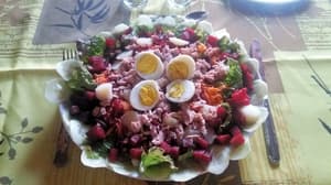 thumbnail: Family dining