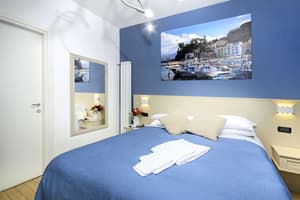 thumbnail: Room amenity