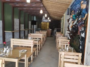 thumbnail: Restaurant