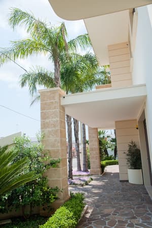 thumbnail: Porch