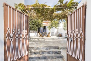 thumbnail: Property entrance