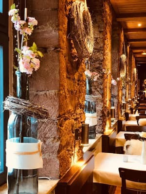 thumbnail: Interior detail