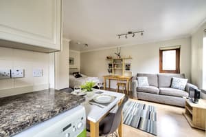 thumbnail: Interior entrance