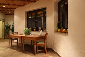 thumbnail: Interior entrance