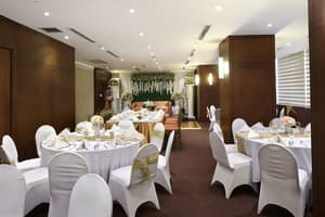 thumbnail: Banquet hall