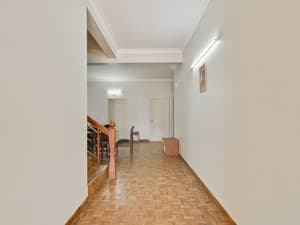 thumbnail: Hallway
