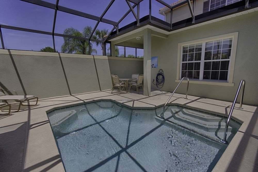 Private pool
