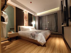 thumbnail: Room