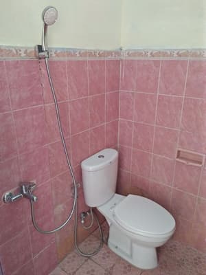 thumbnail: Bathroom amenities