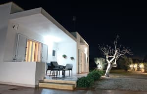 thumbnail: Exterior