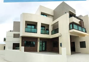 thumbnail: Front of property